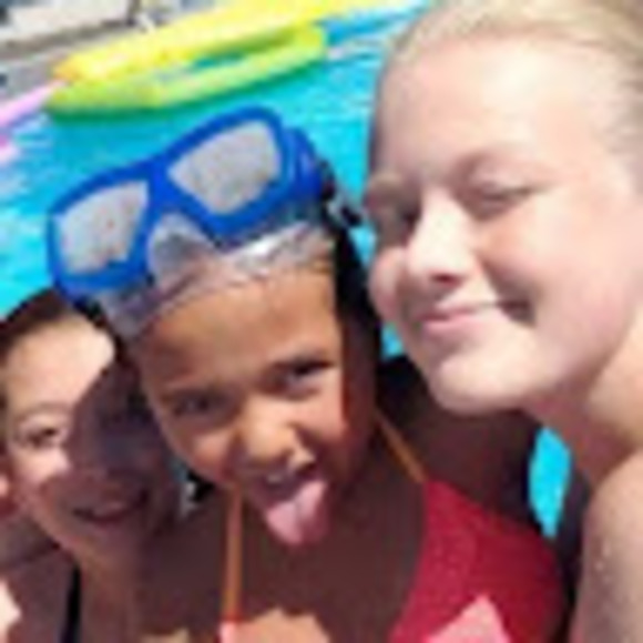 Meet your Posher, The 2 - Picture 1 of 1